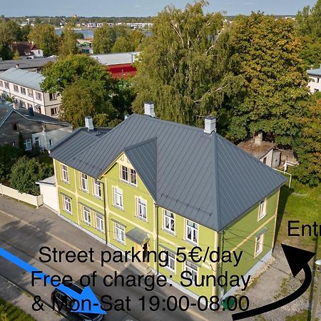 Ferienwohnung Centre Premium Pärnu Exterior foto