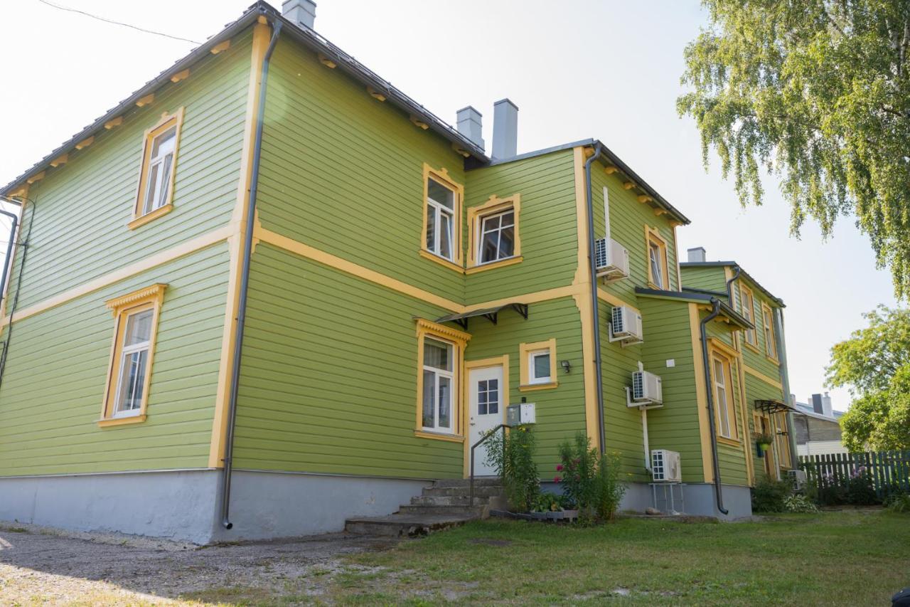 Ferienwohnung Centre Premium Pärnu Exterior foto